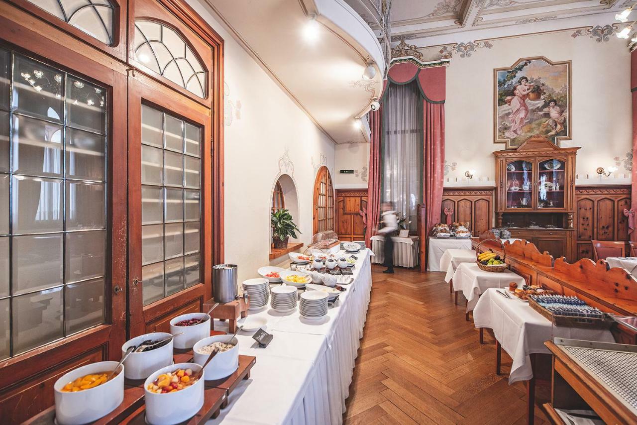 Edelweiss Swiss Quality Hotel Sils Maria Ngoại thất bức ảnh